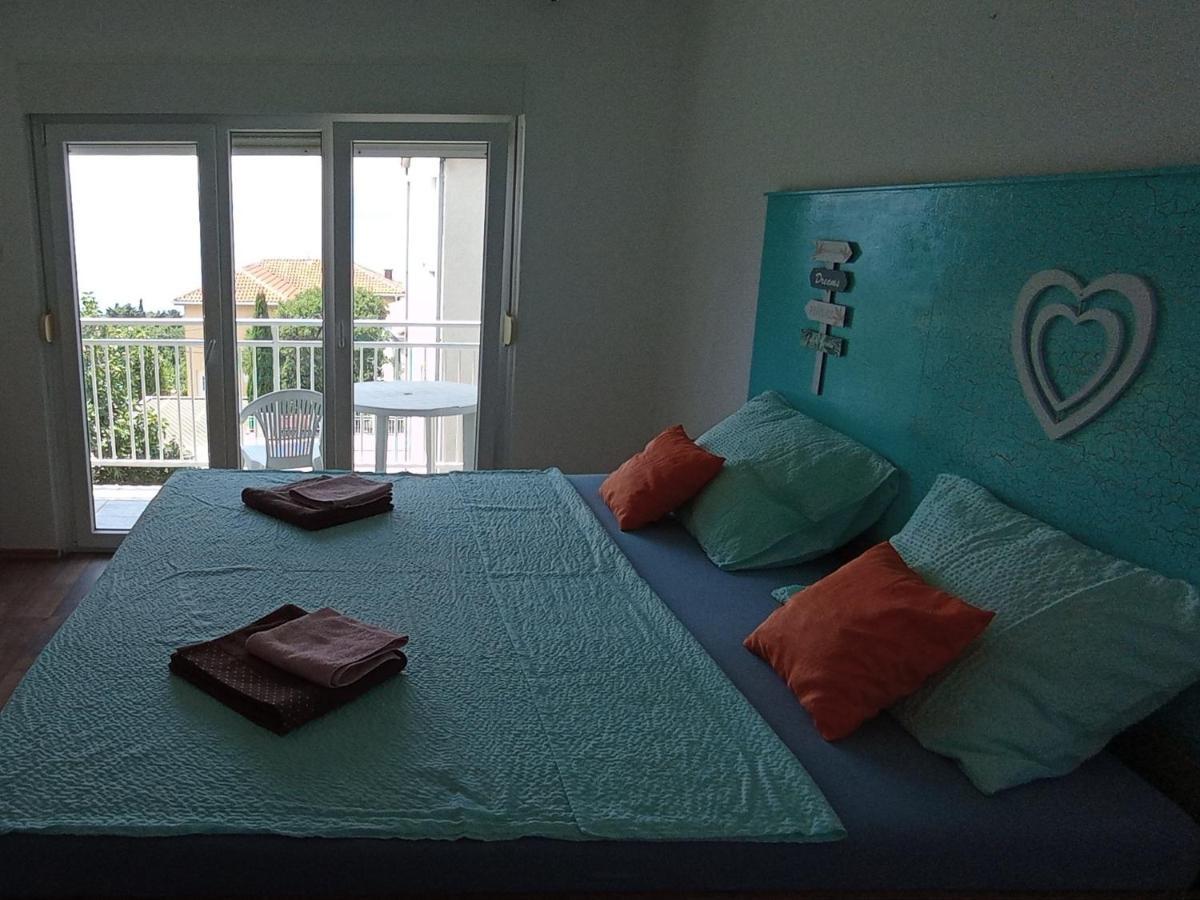 App Zeljka, 200M Beach Novi Vinodolski Exterior foto